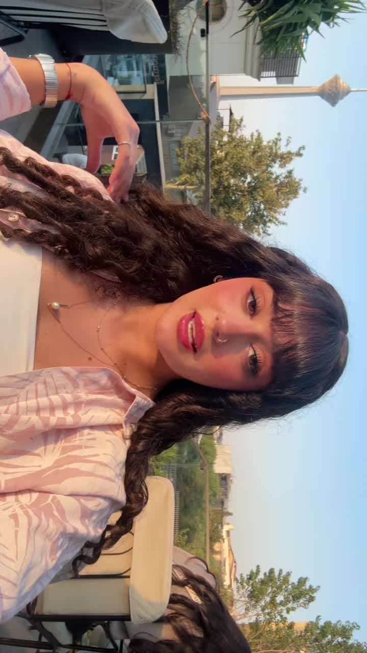 @iihelliyaa
