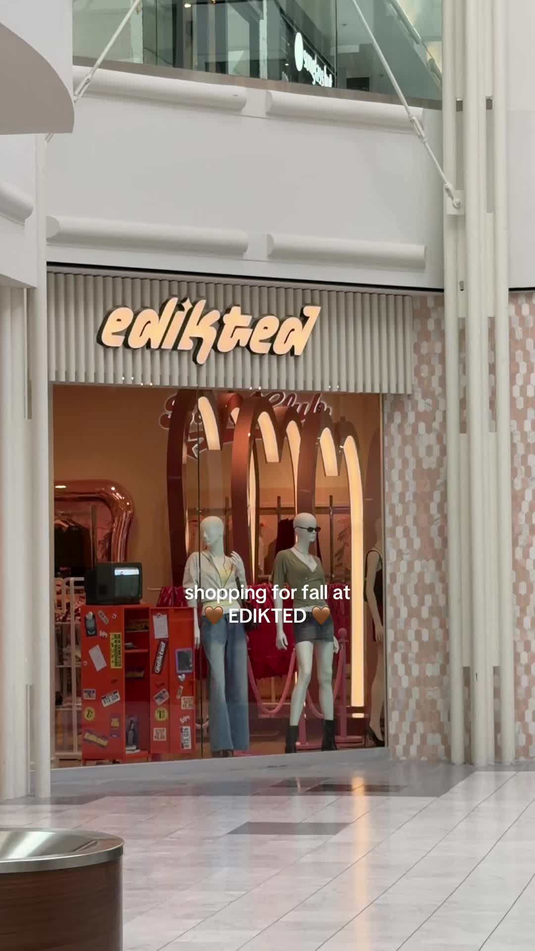 @zoe ferguson ✮⋆˙