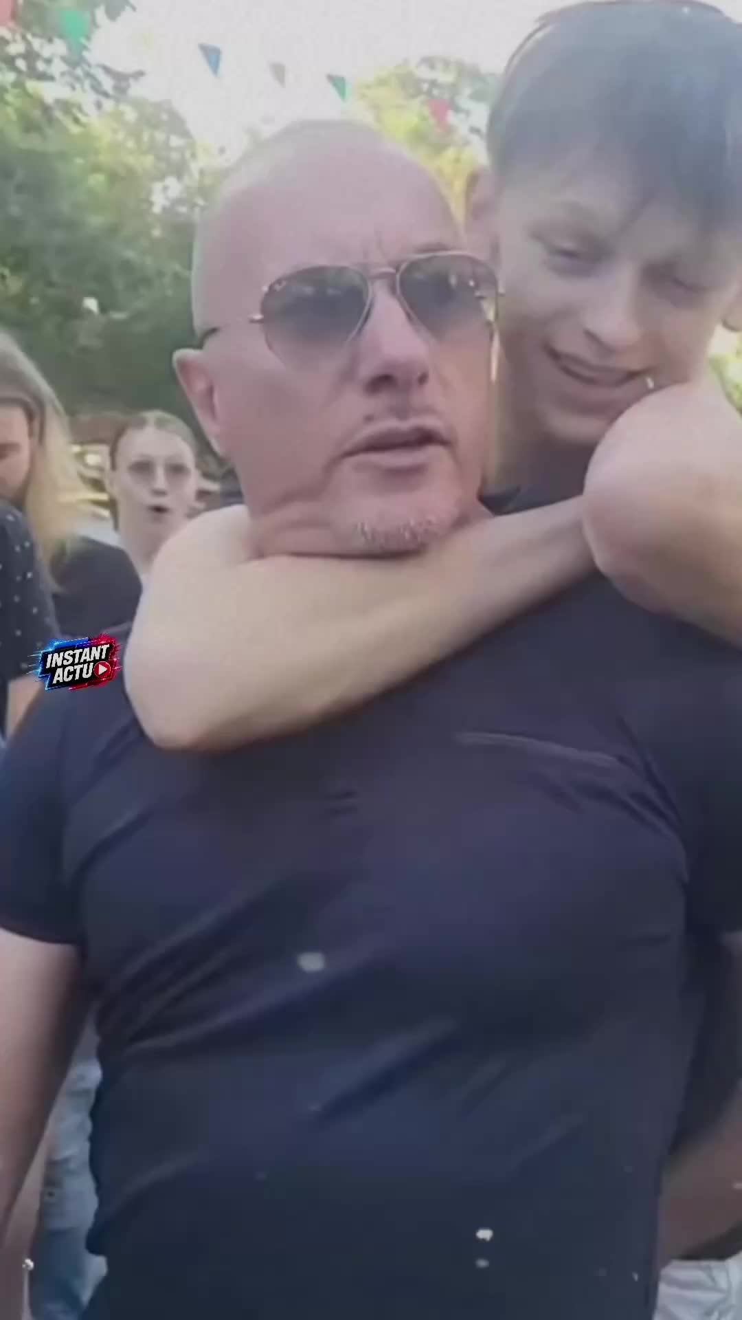 @Twistyi