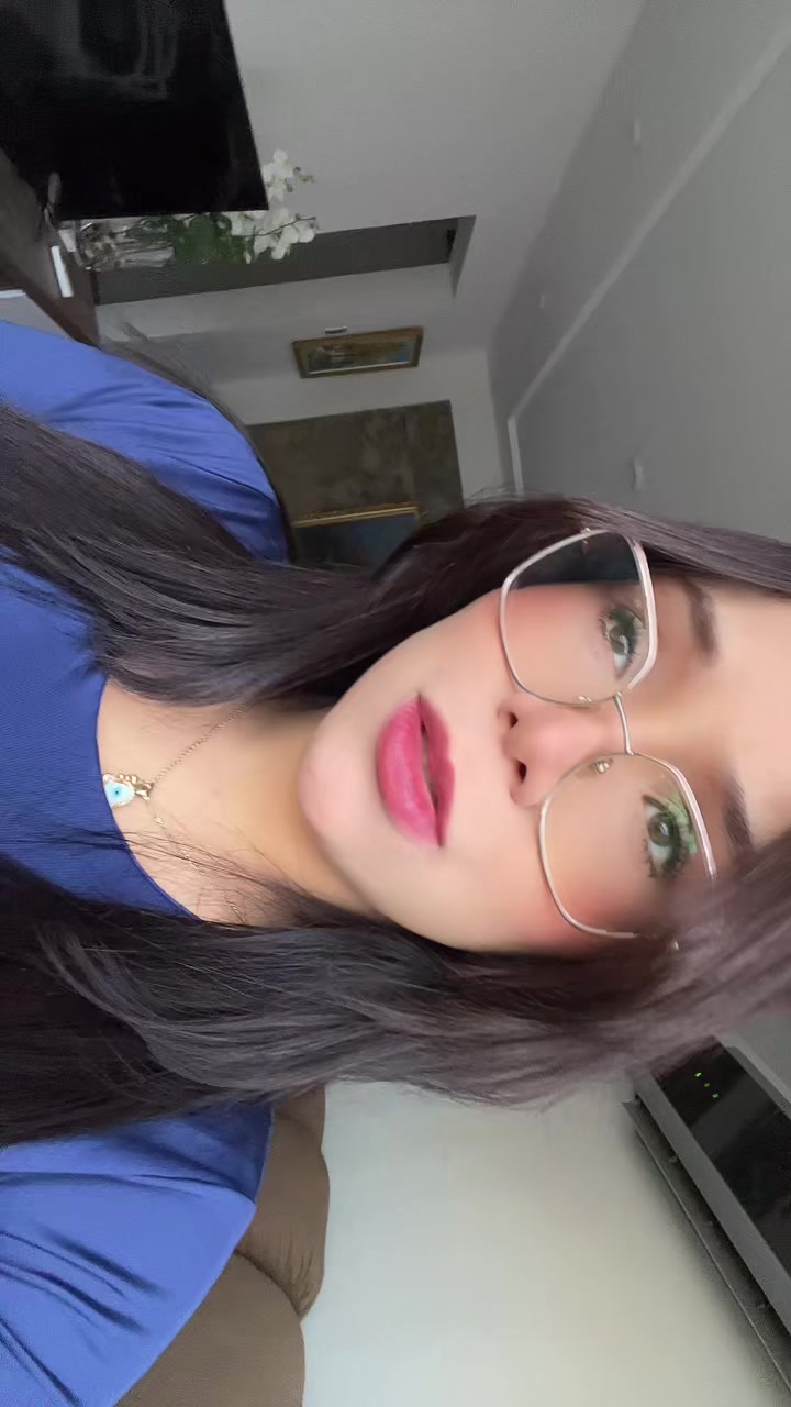 @Bella<3
