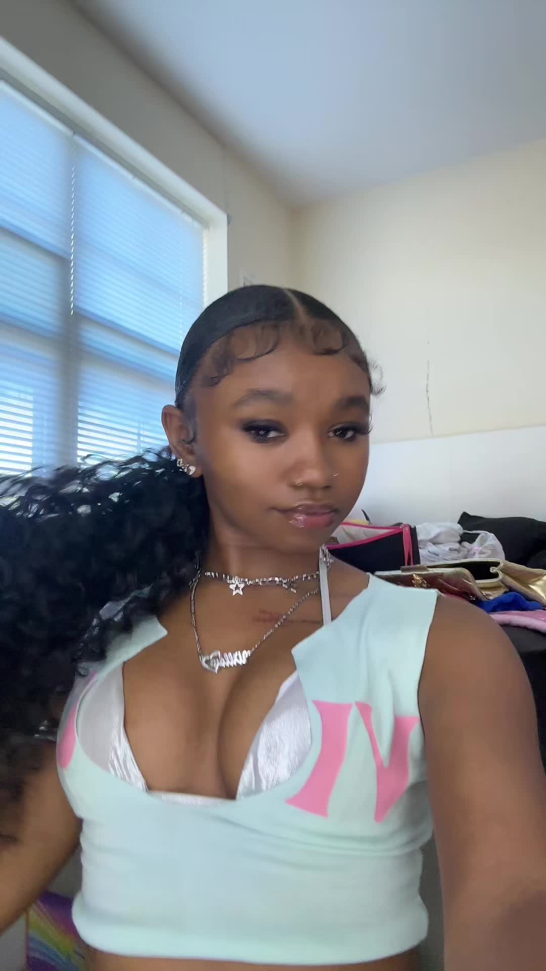 @Willoww<33