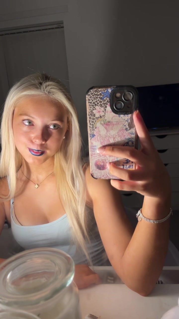 @lauraaffreyy