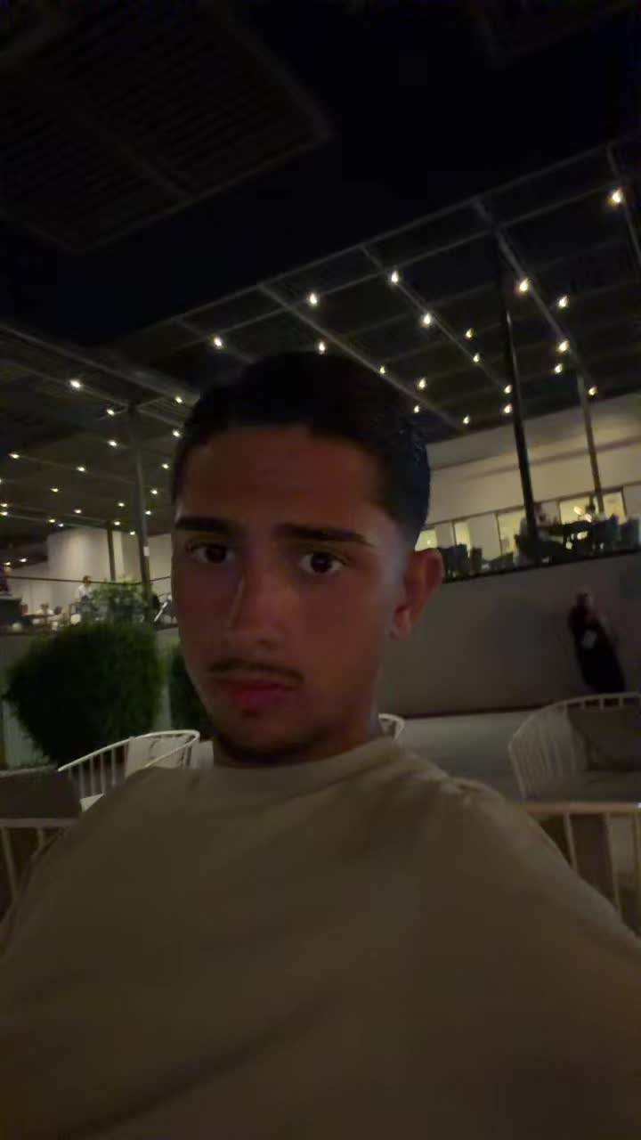 @🥥