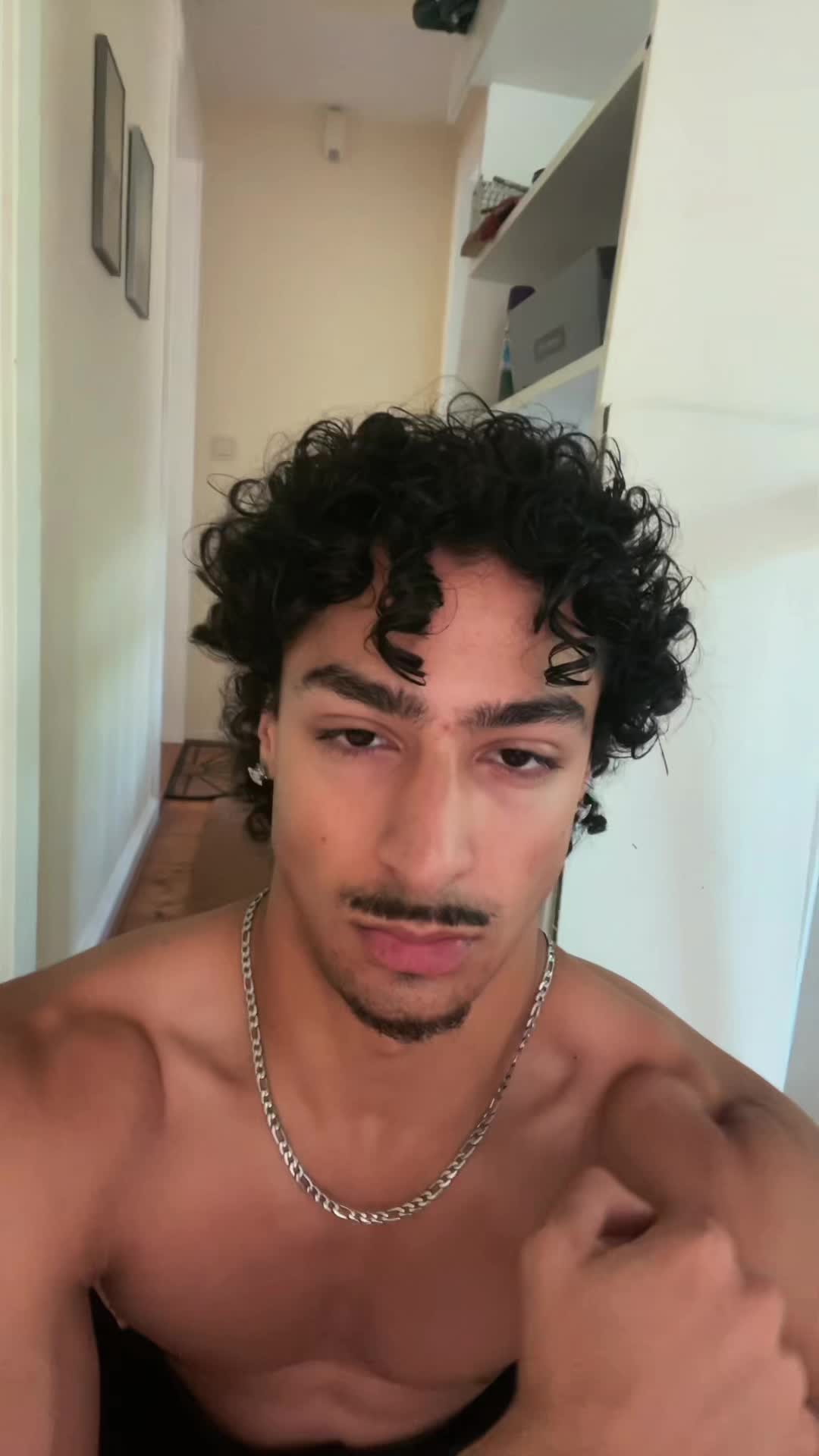 @Julianchriz𒉭