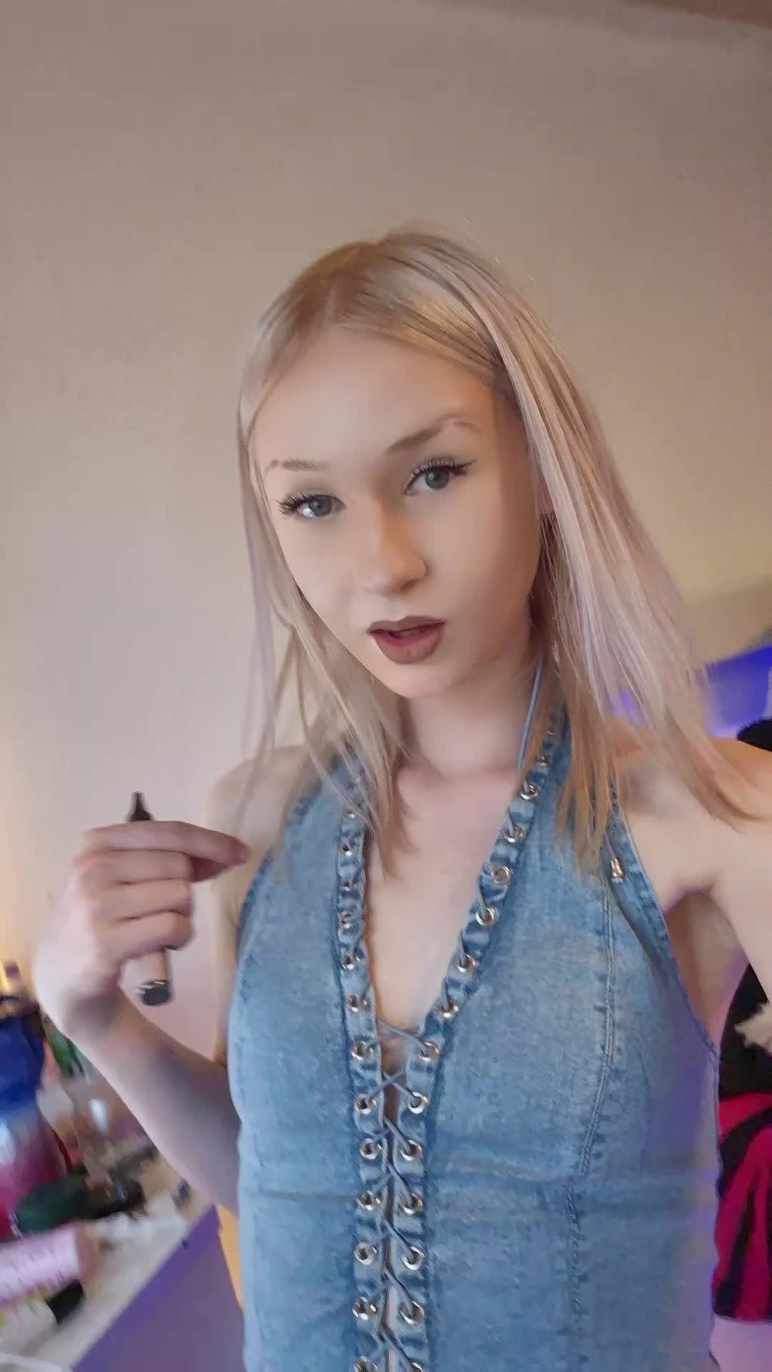 @Leni🃏