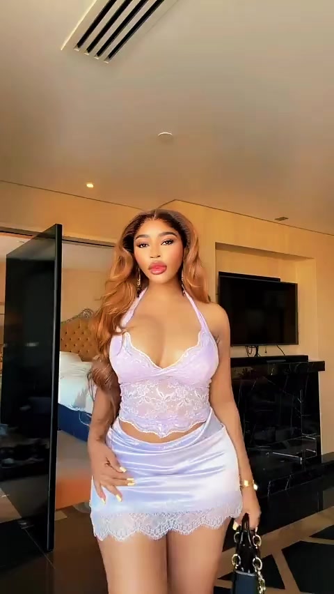 @𝓒𝓱𝓮𝓻𝔂𝓵 ❤️🌹&reg;
