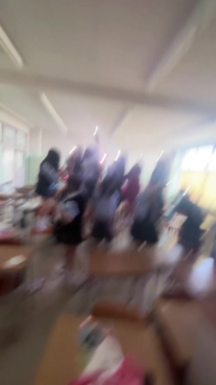 @ゆり
