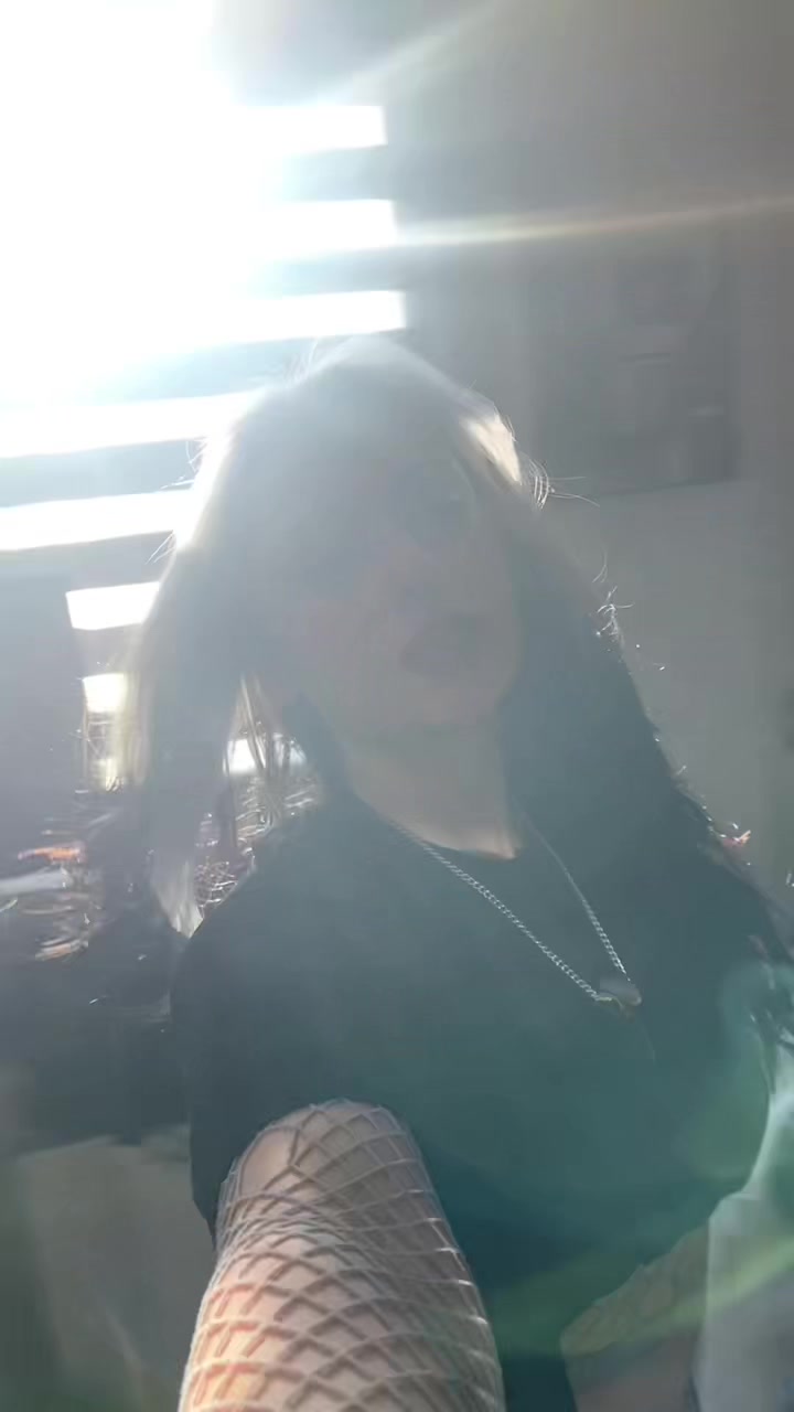 @Fl3di