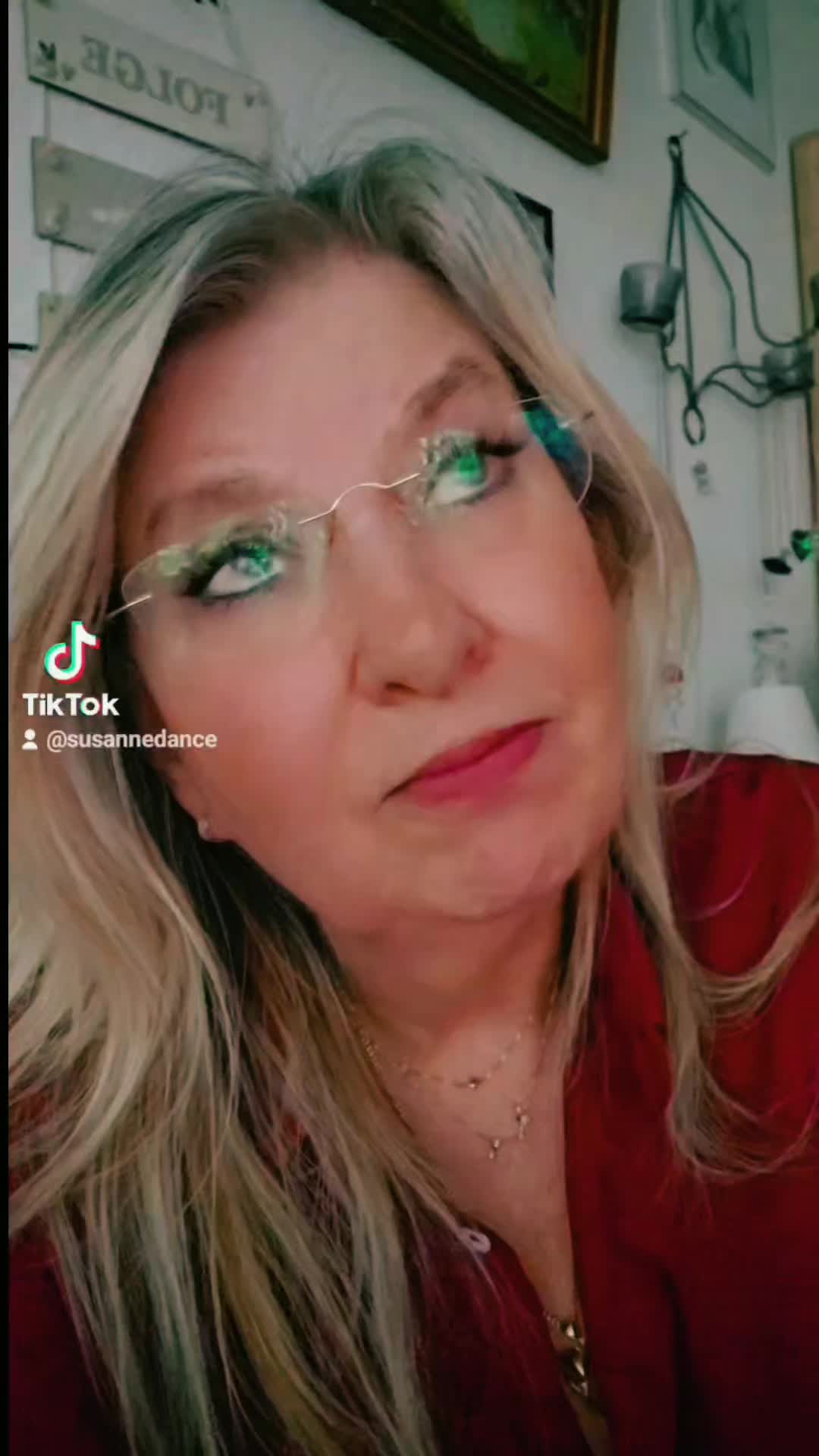 @🤜❤️🖤💎 𝕾𝖚𝖘𝖎 𝕭.💎🖤❤️🤛