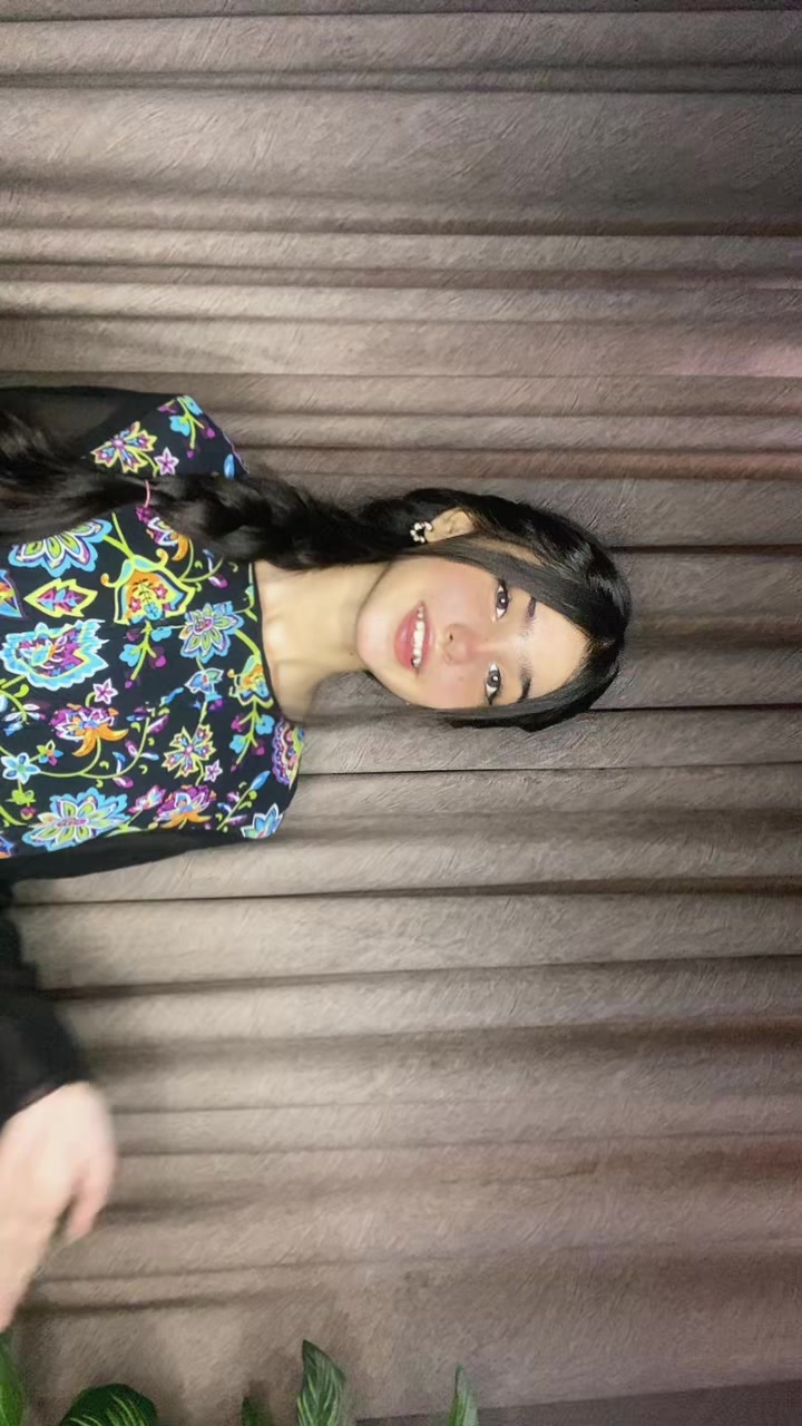 @Unzila Junejo