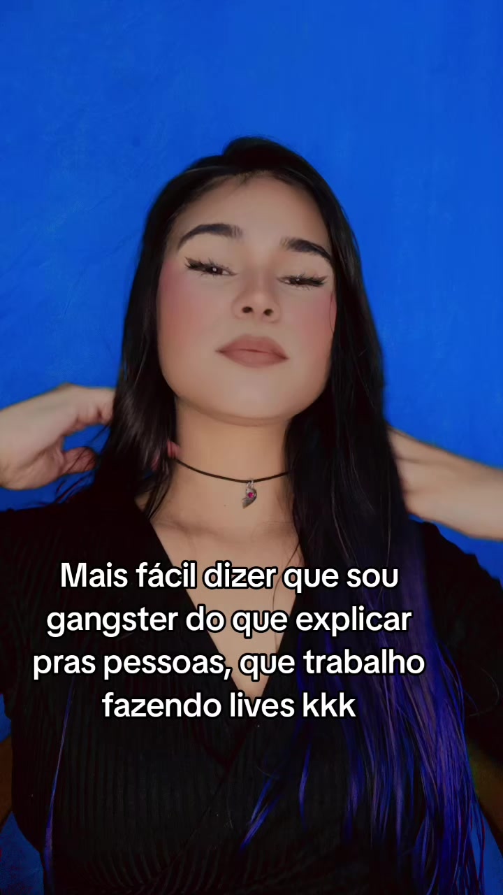@CECÍLIA MATTOS 💜🐝