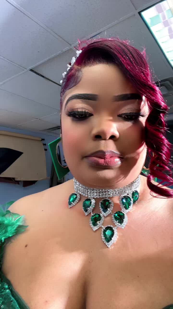 @alejandra alejandro