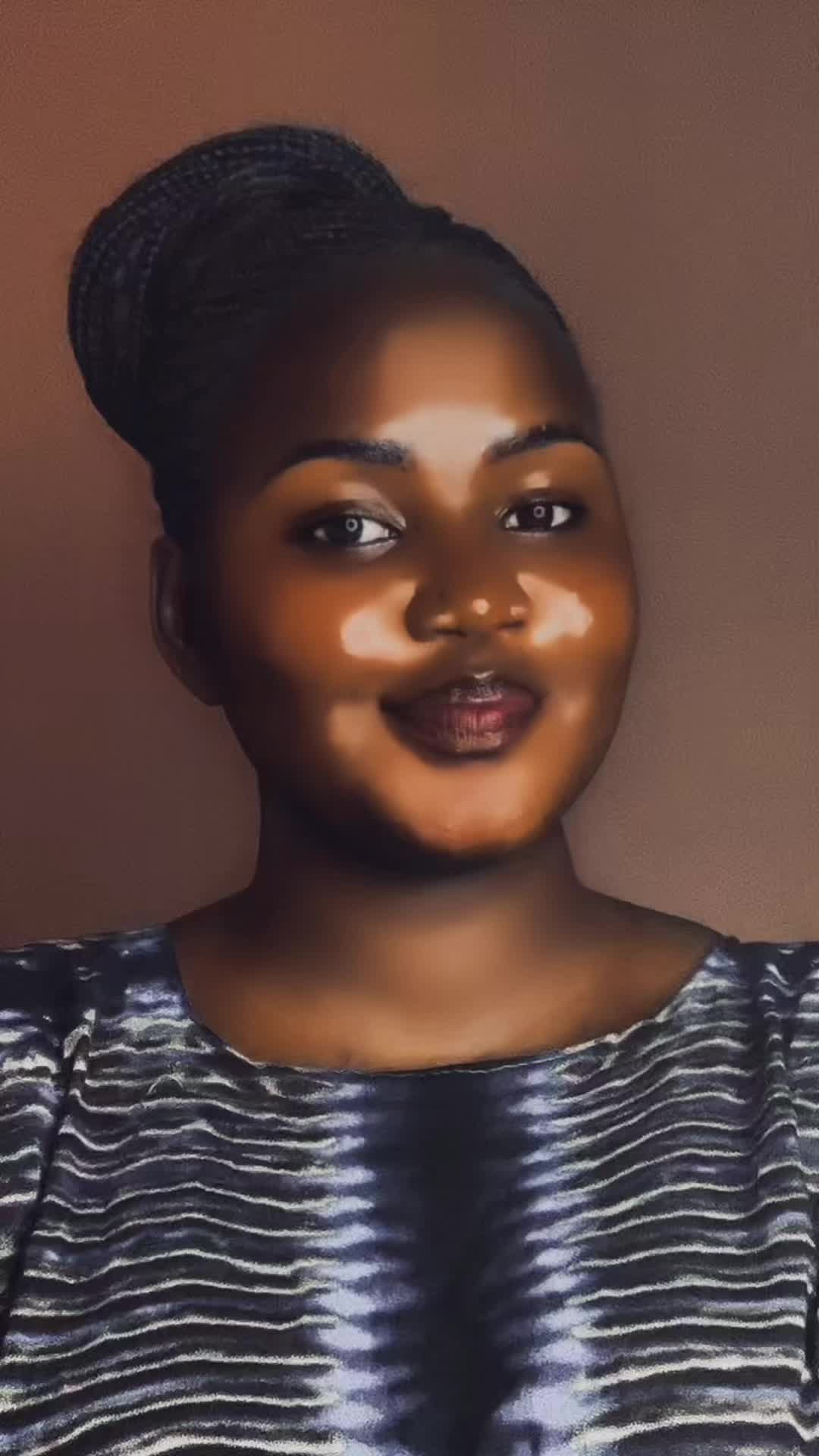 @👩🏾&zwj;🦰Lola Danny👩🏾&zwj;🦰