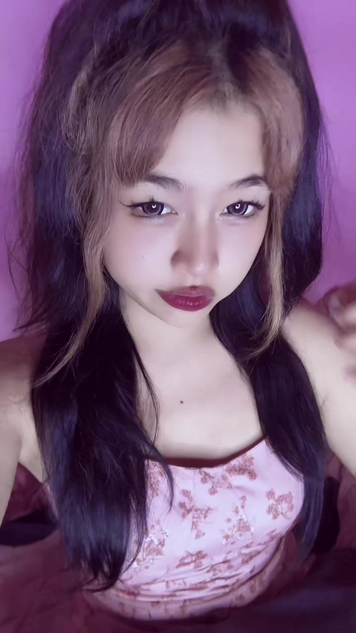 @💓👀ပူစီလေး👀💓(Nan San Thu)