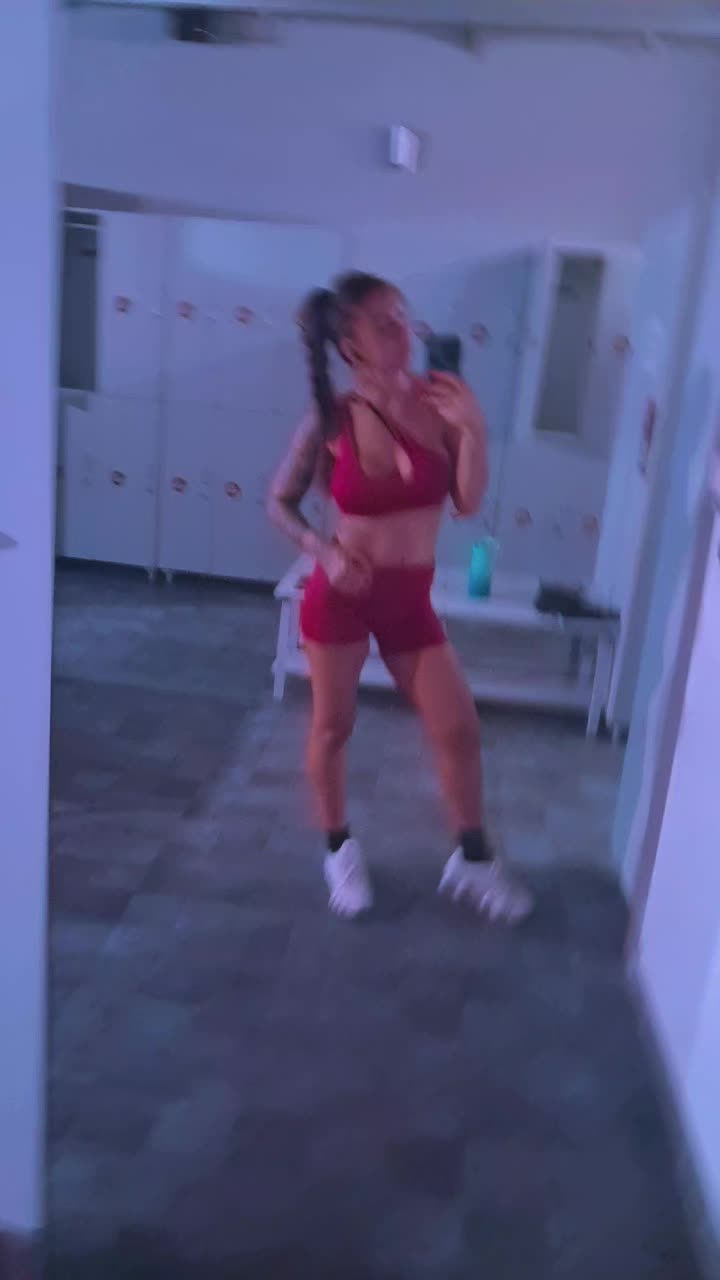 @Gabriella.ti segue