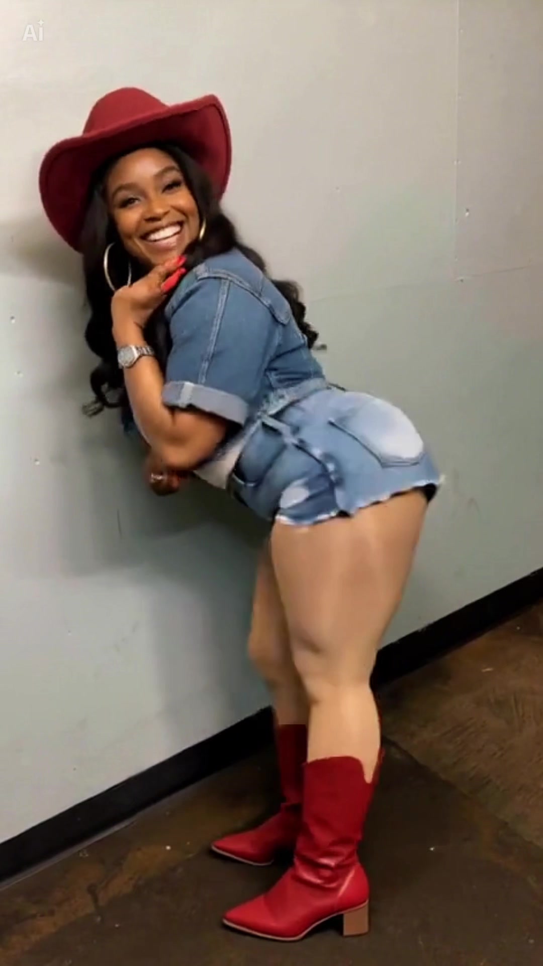 @Tonyacrazysexycool