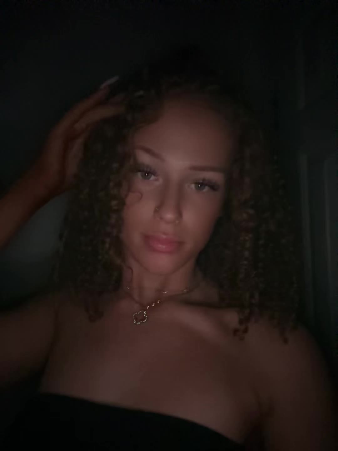 @𝔸𝕝𝕖𝕩𝕚𝕒♡︎