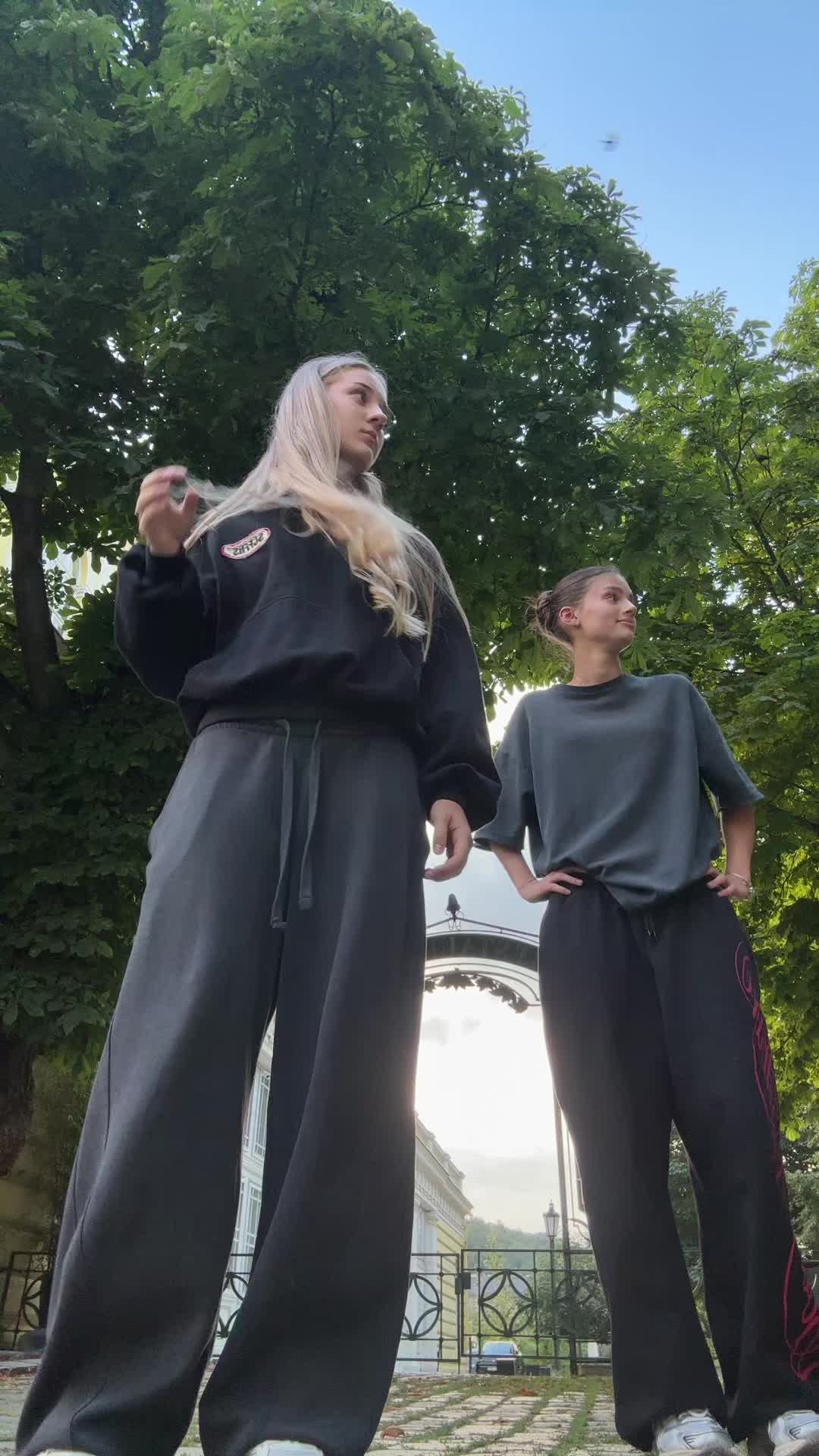 @𝒕𝒈𝒌: 𝒕𝒘𝒊𝒏𝒔𝒊𝒔