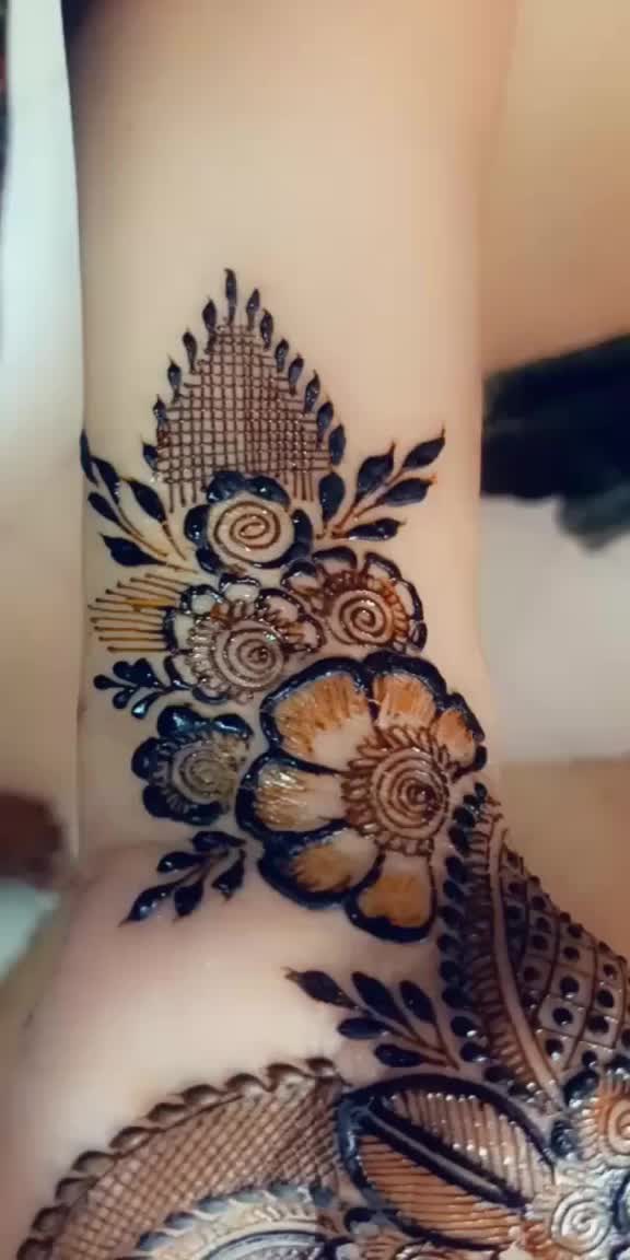 @Sindhu mehandi artis