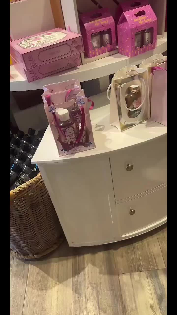 @sprinklesandglam1