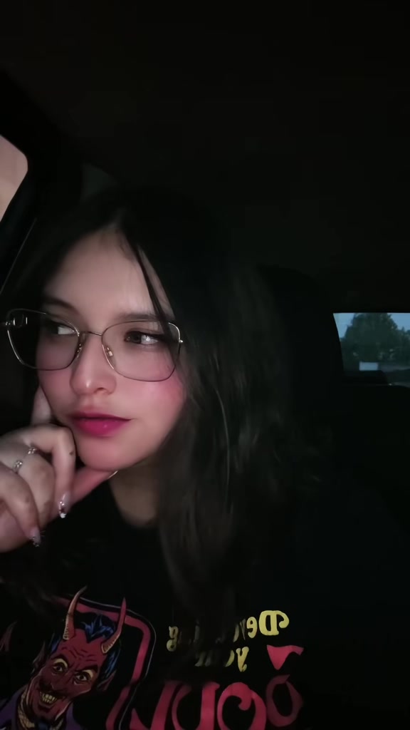 @N&eacute;mesisAkai009🕯️