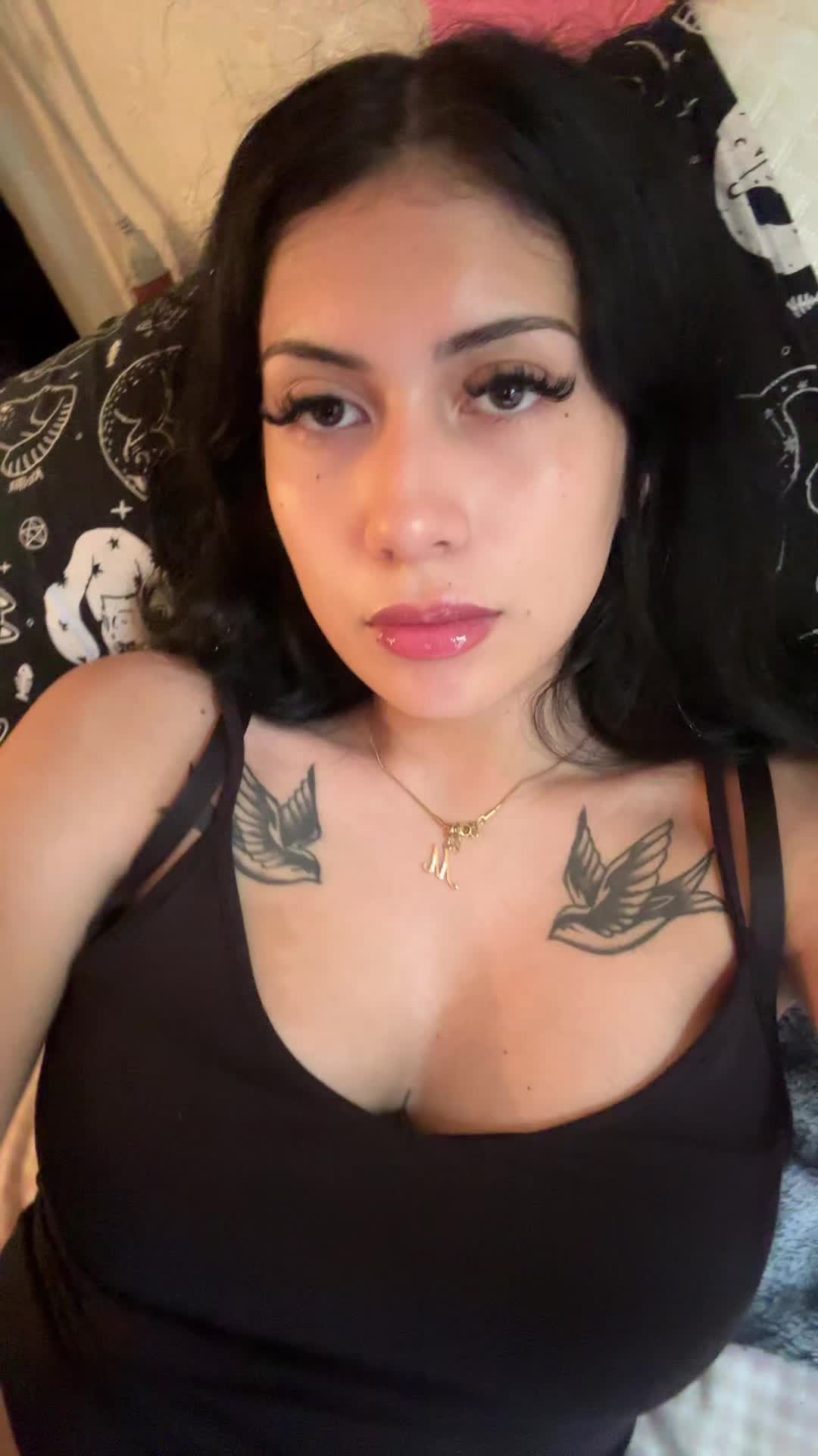 @:3