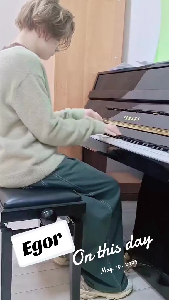 @EgoR_ScHwaRLis_1