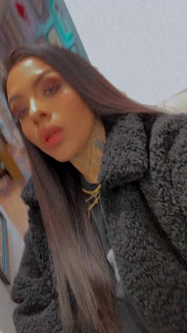 @laeterna__