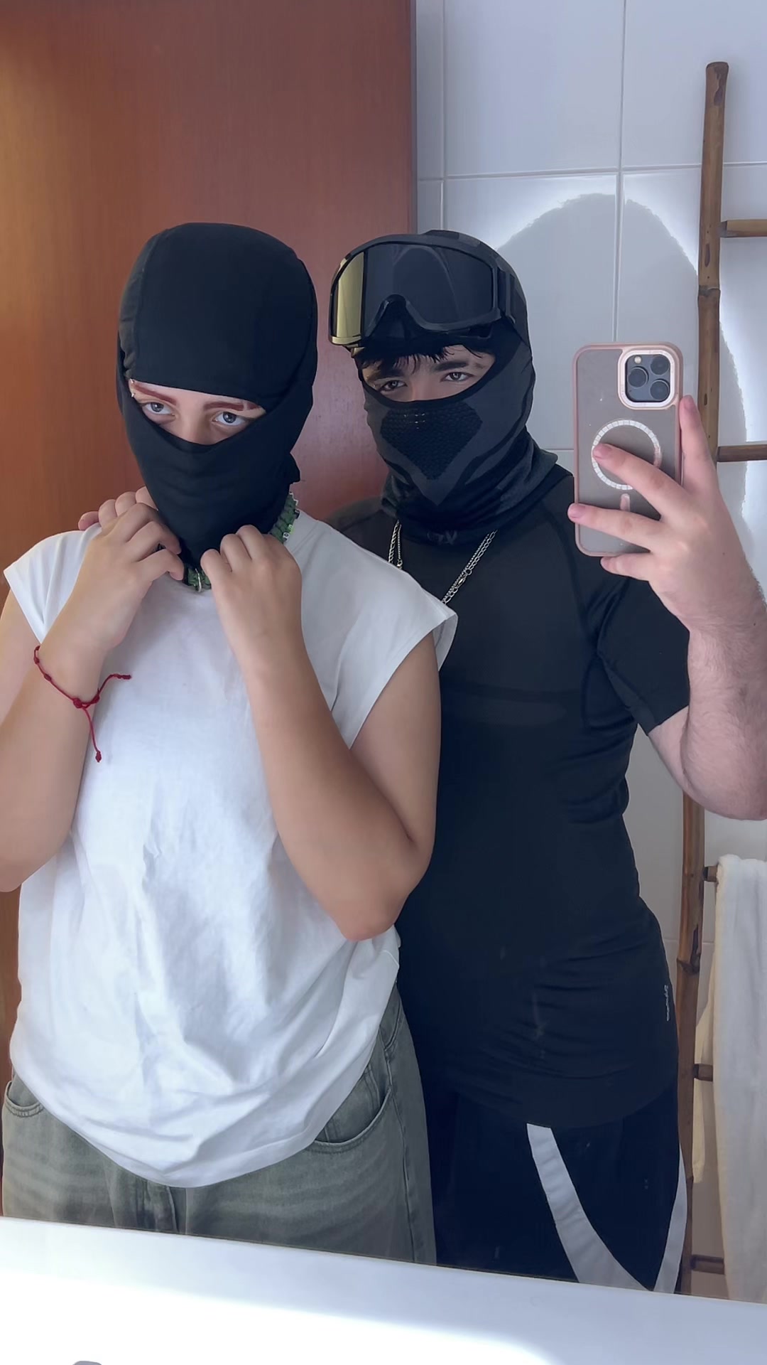 @𝘼𝙨𝙝𝙉𝙤𝘾𝙖$𝙝