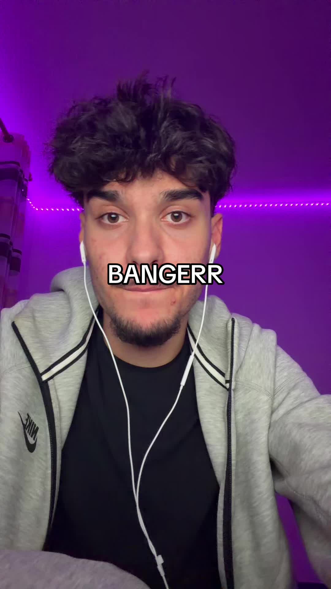 @🎧🎧