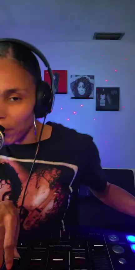 @DJ EmJaybeats