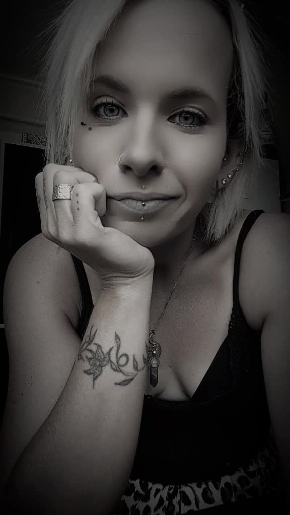 @CøNãSsę76✓