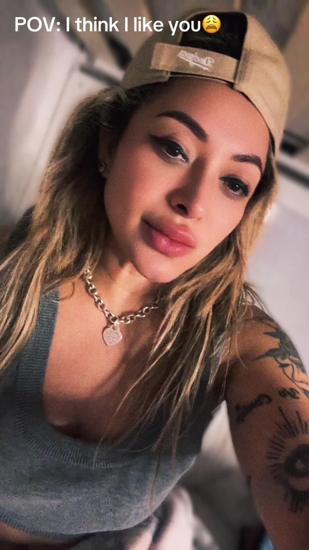 @𝙄𝙨𝙖𝙪𝙧𝙖 𝙫𝙖𝙣𝙚𝙜𝙖𝙨