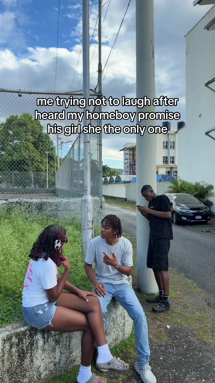 @𝐓𝐑𝐄𝐍𝐃𝐈𝐍𝐆 𝐔𝐓𝐄🤴🏽!