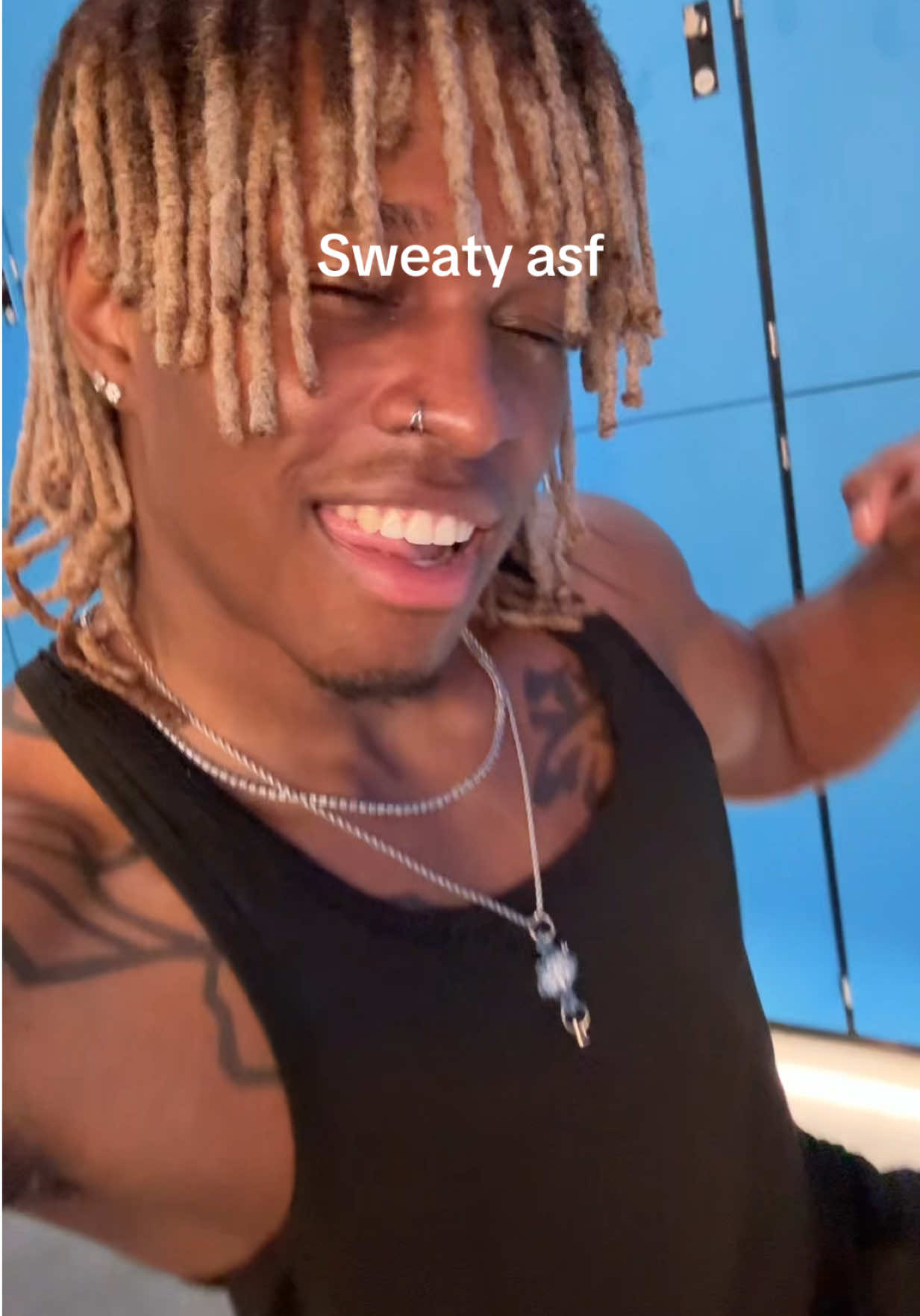 @Tony Fox🦊🔥