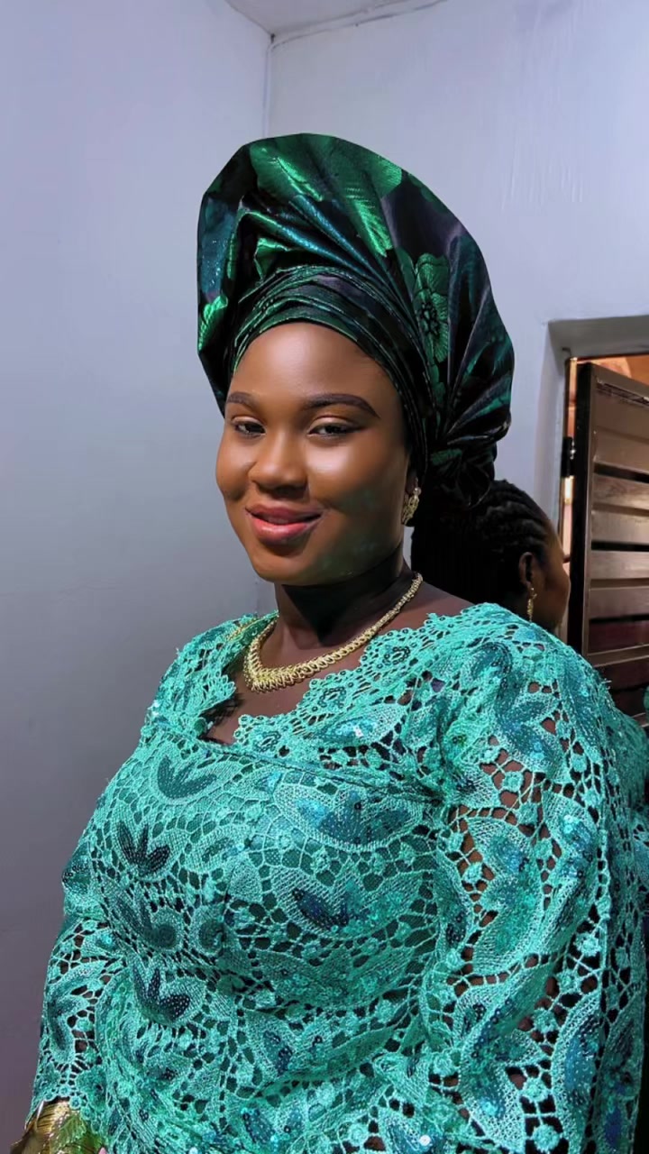 @ABEKE OLOGUN OYINBO