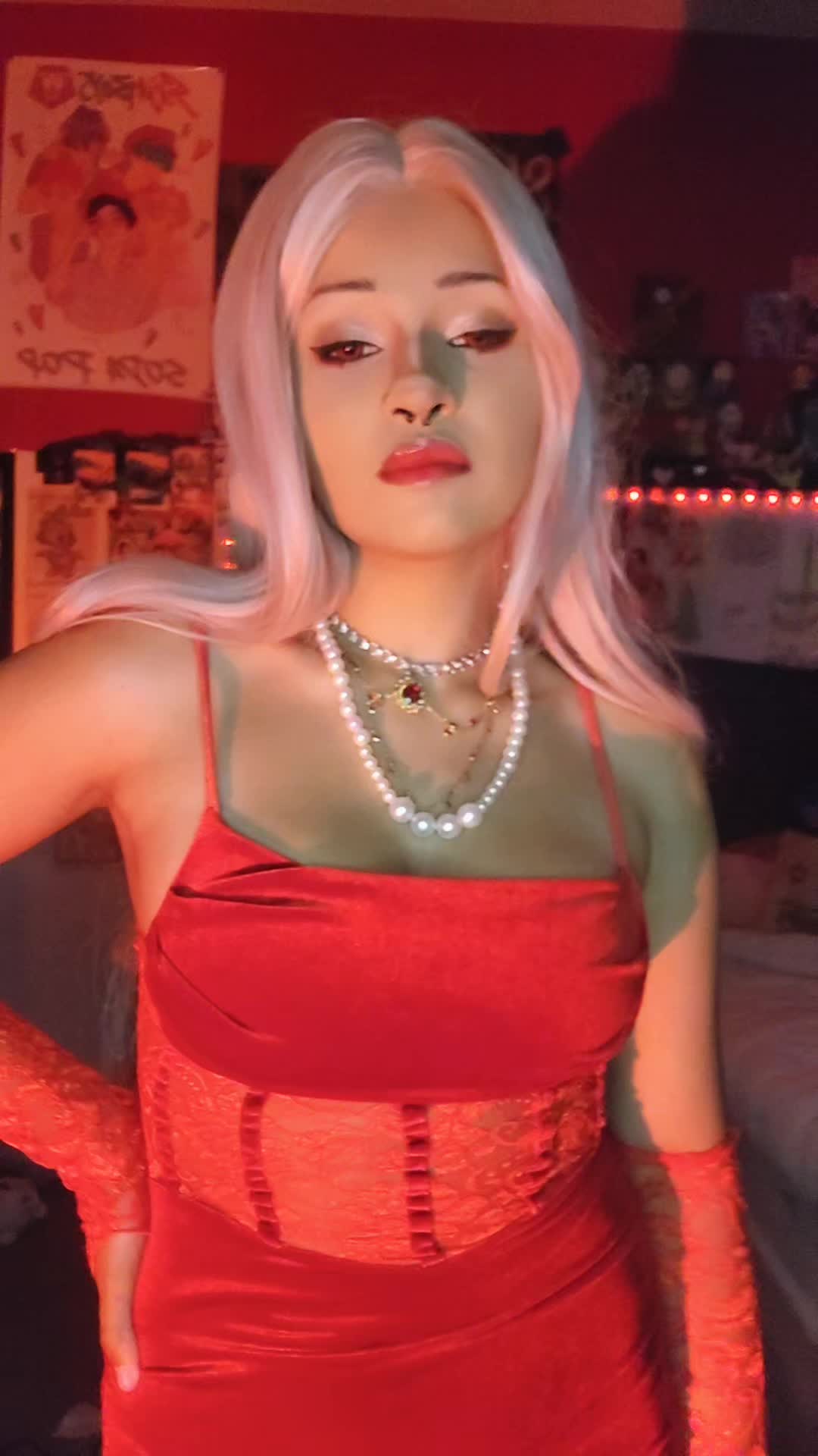 @Tired_cosplayz