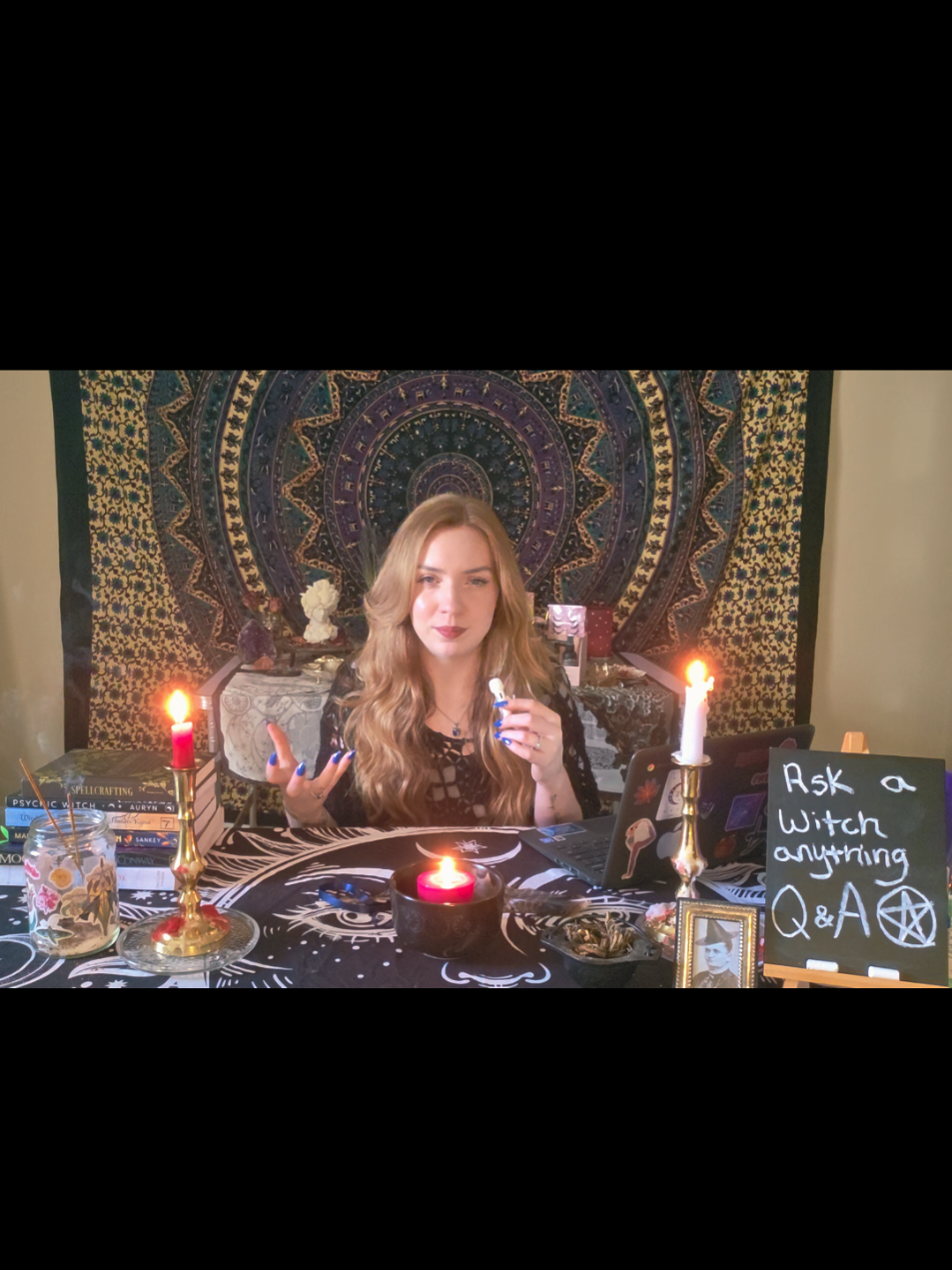 @Zo&euml; Arnold - Lunar Witch🌹