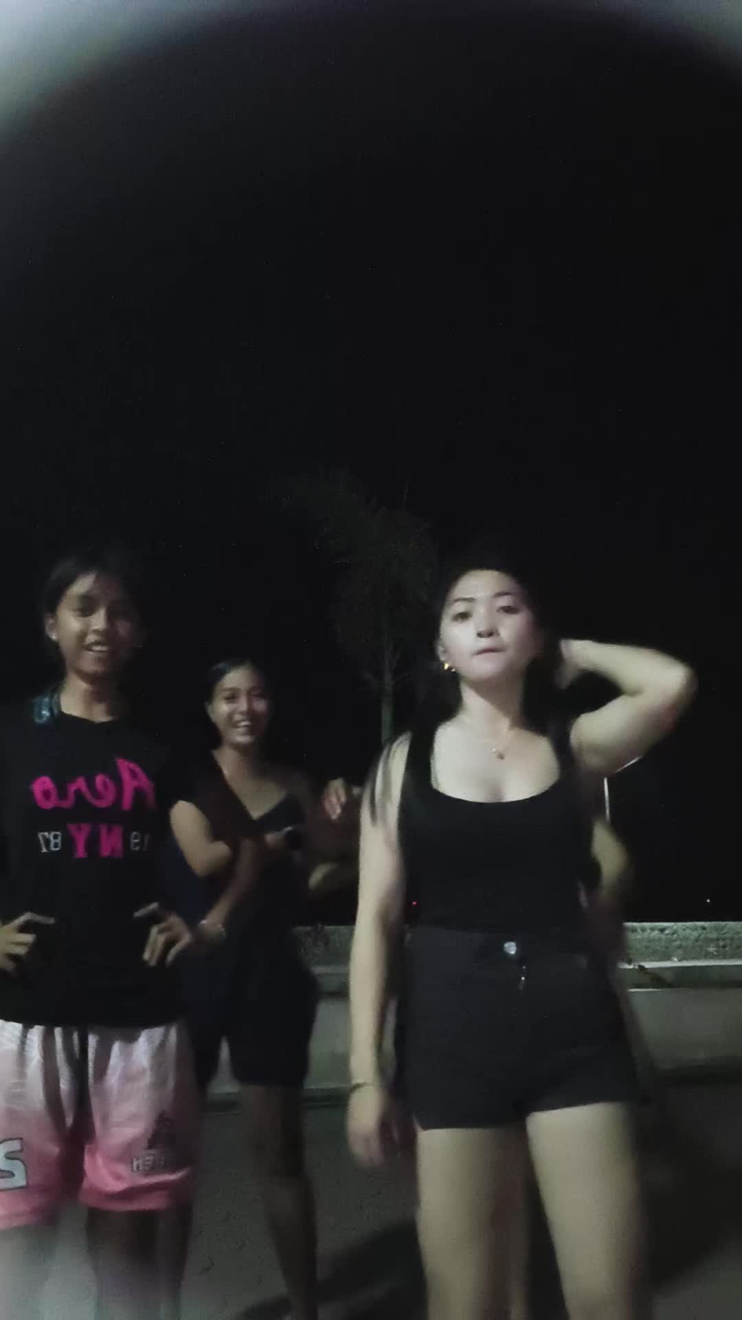 @lourilyn