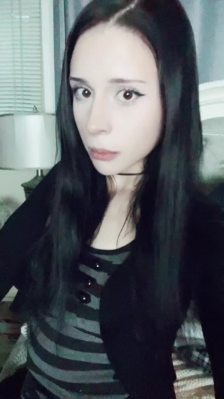 @✱