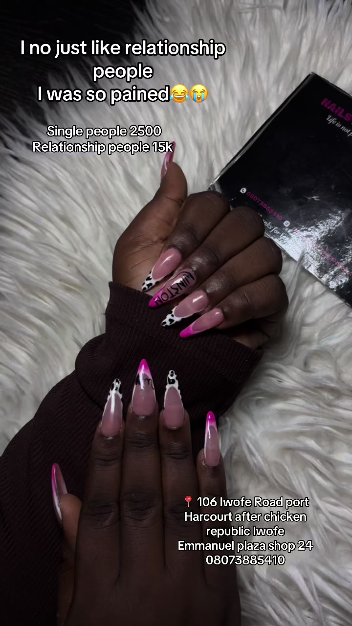 @Preshwaltz (nail/tattoo artist