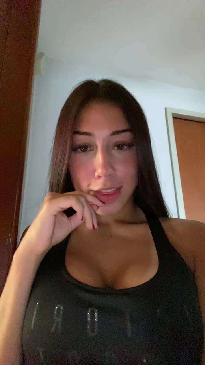 @Valchi 💋