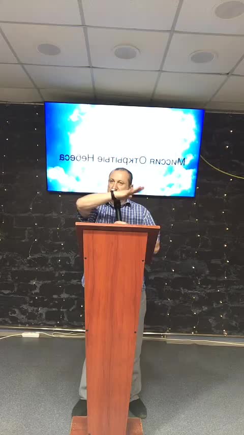 @максим волчков