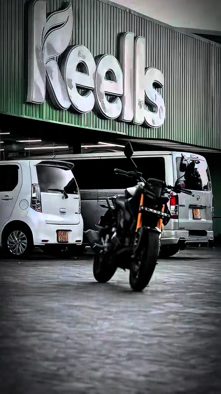 @R̴ E̴ I̴ G̴ N̴ S̴ ⚡️