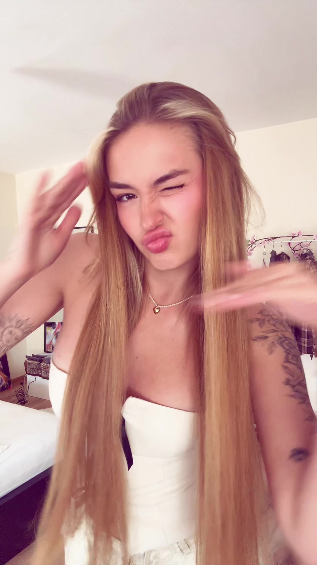 @Katrunia