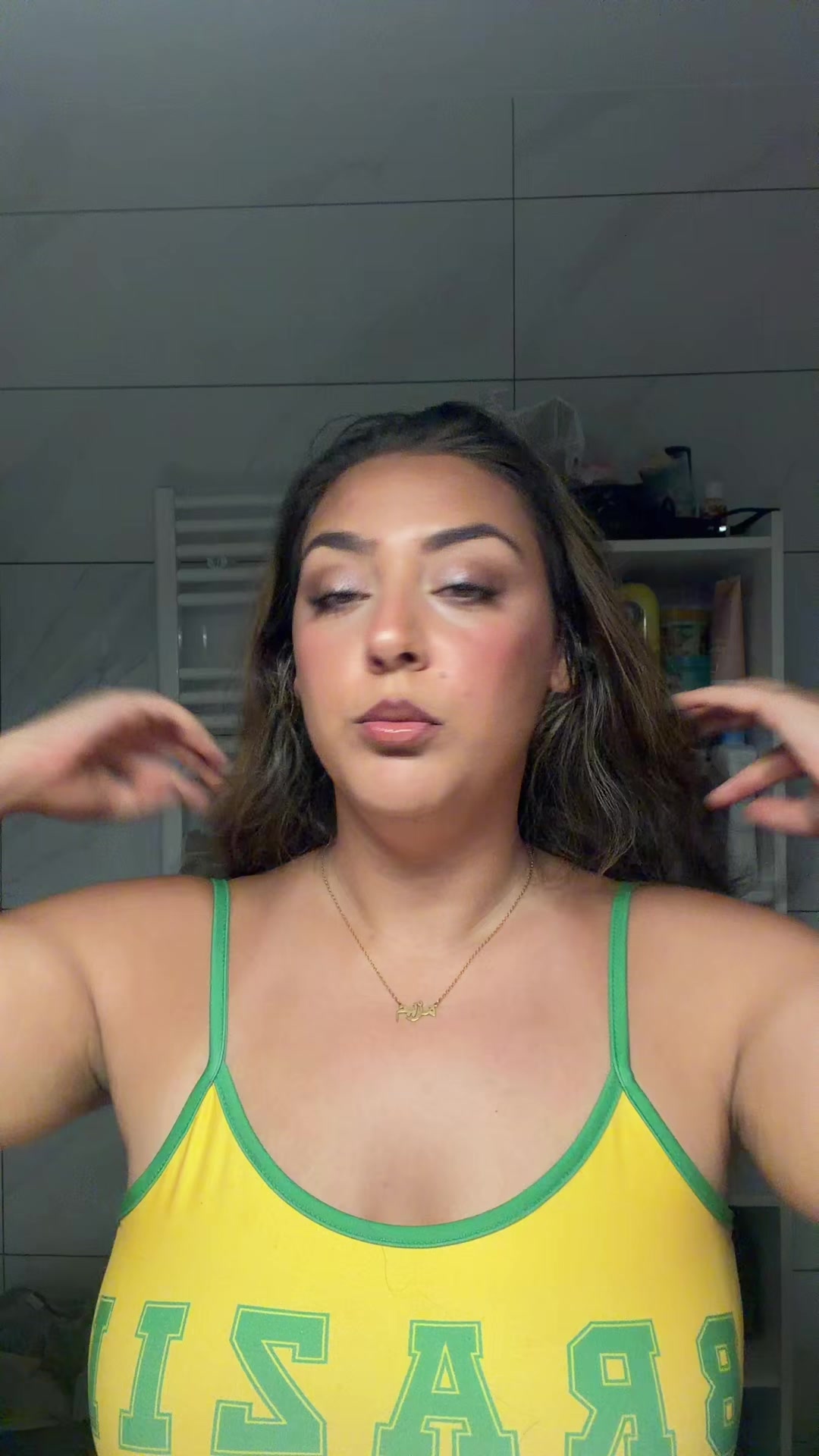 @Minimyra_B