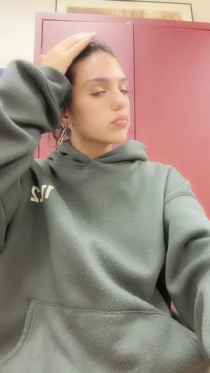 @⋆༺♱༻⋆