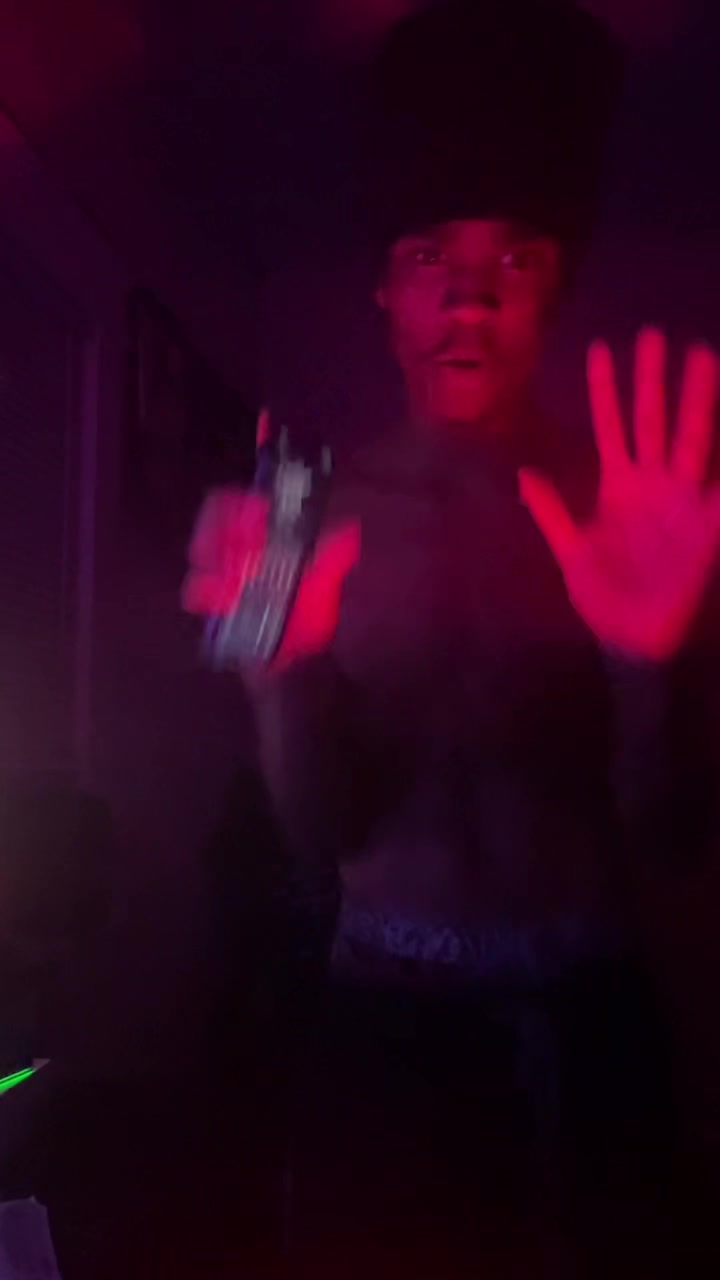 @anotherVisa🧑&zwj;🧑&zwj;🧒