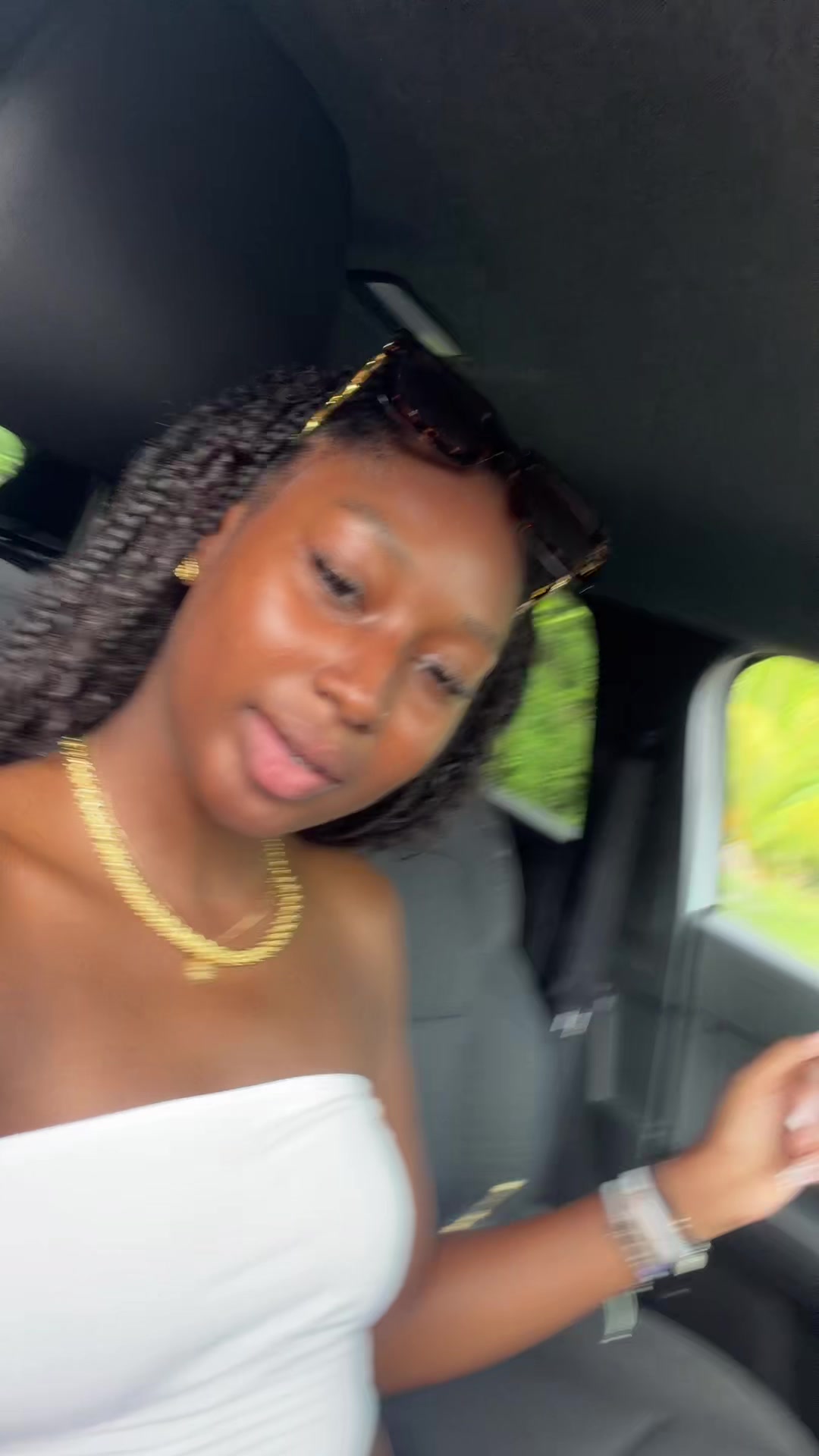 @Dina🦋