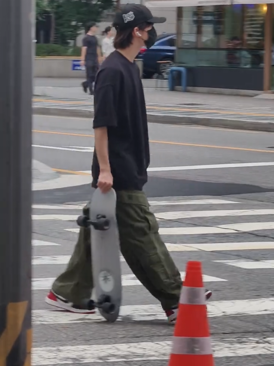 @KFDong🛹